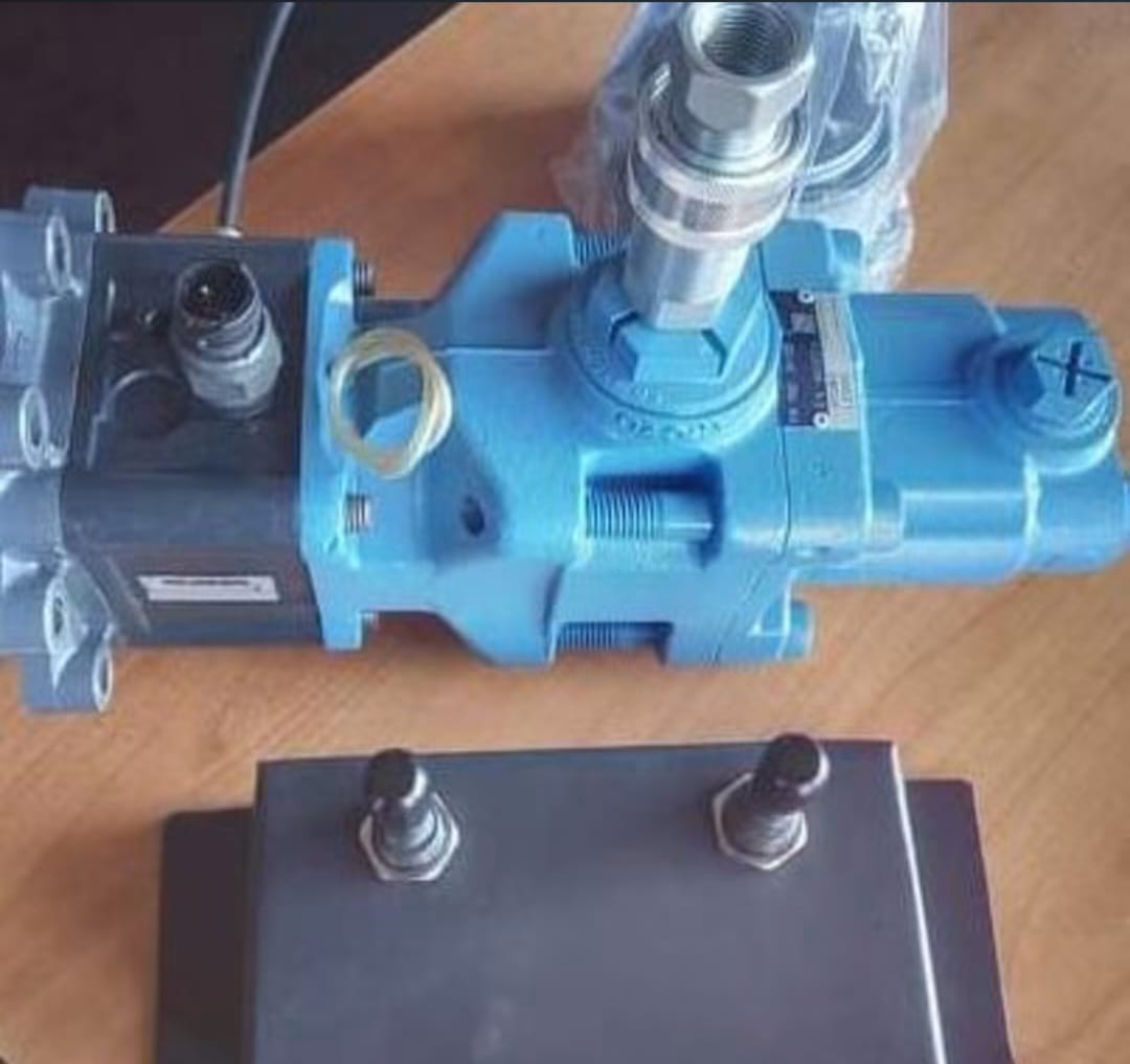 Valve bank servicing at Kana Hydraulics North West